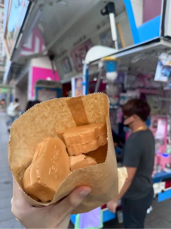快閃《瀚星百貨x叮噹雞蛋糕餐車》