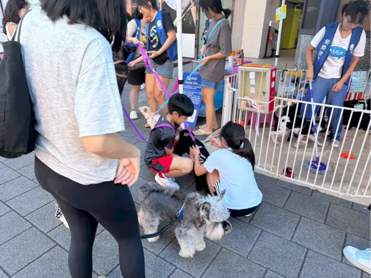 愛心活動《犬家人x瀚星百貨認養活動》