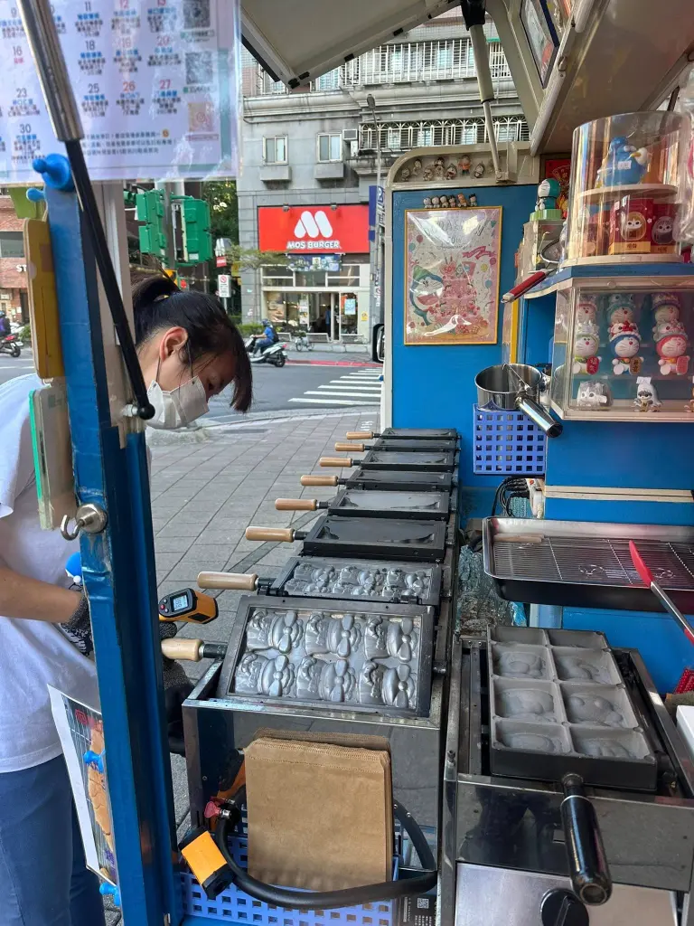 預告《瀚星百貨x叮噹脆皮雞蛋糕餐車》