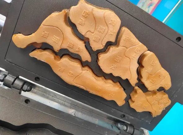 快報【瀚星百貨 × 叮噹脆皮雞蛋糕餐車】