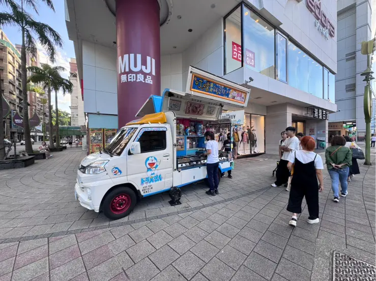 快報【瀚星百貨 × 叮噹脆皮雞蛋糕餐車】