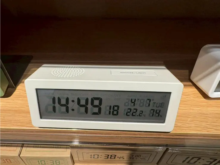 《無印良品 x 數位時鐘/鬧鈴》