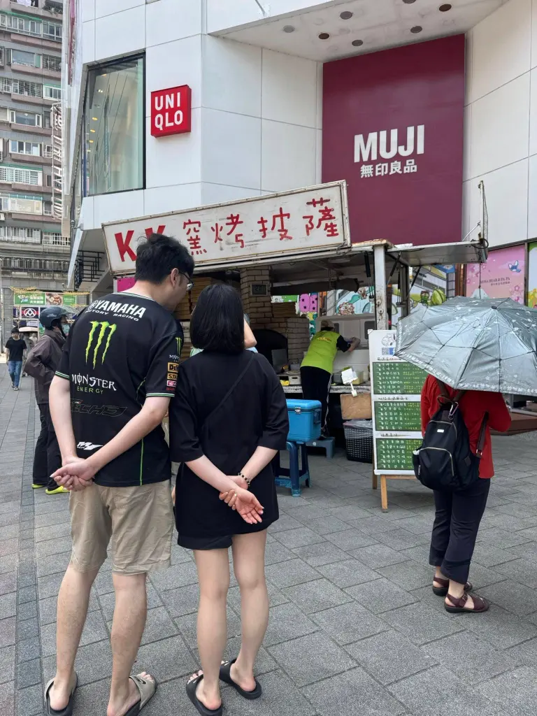 美味訊息《瀚星百貨x KK手工窯烤披薩》